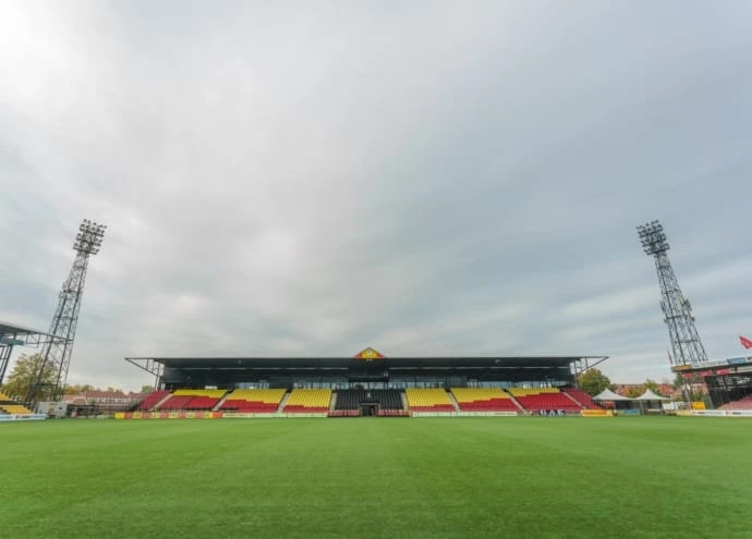 Adelaarshorst deventer binnenin het stadion OVI Enschede